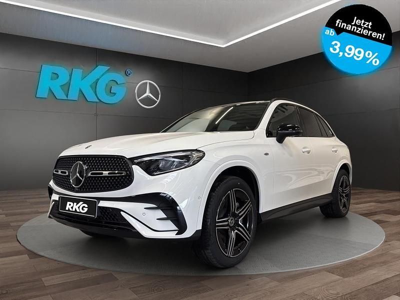 Weiß Gebraucht 2025 Mercedes GLC300e AMG SUV | 70.870 € (Teuer) - Bild 1/4