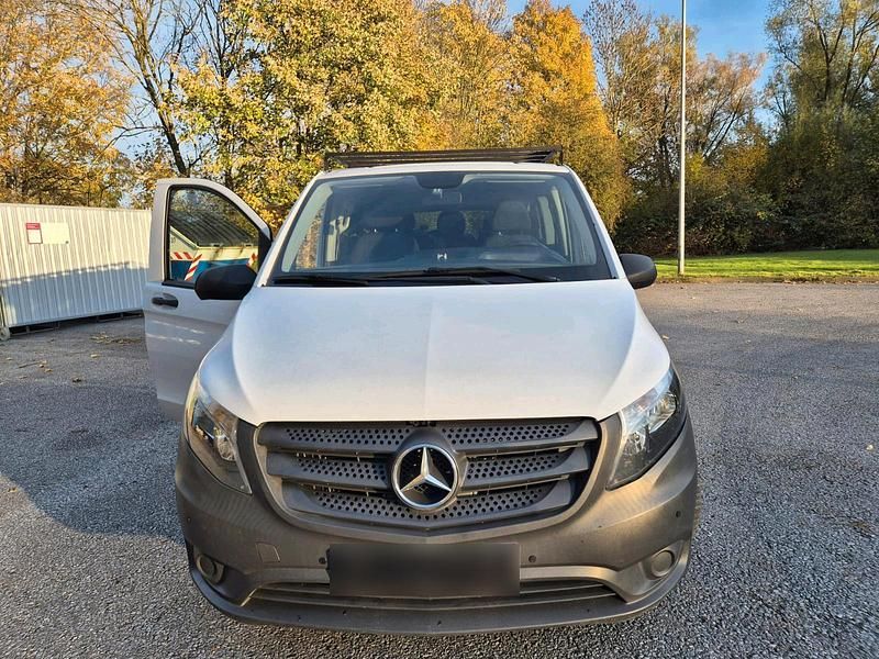 Gebraucht Mercedes Vito 116 PS (85 kW) 2016 Weiß Van