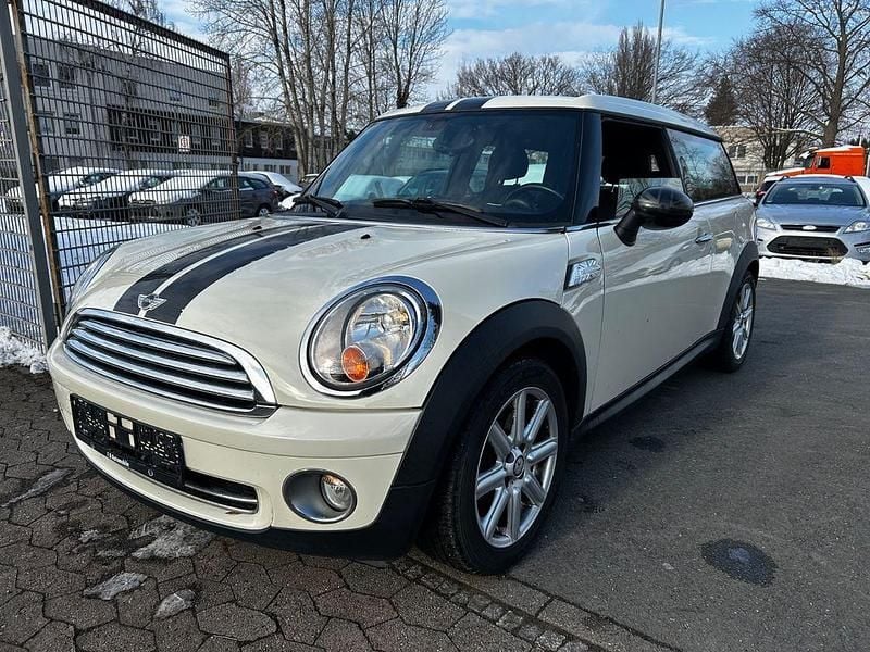 Weiß Gebraucht 2009 Mini One Clubman Kombi | 3.200 € (Guter Preis) - Bild 1/4