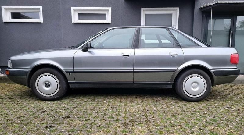 Gebraucht Audi 80 150 PS (110 kW) 1993 Grau Limousine
