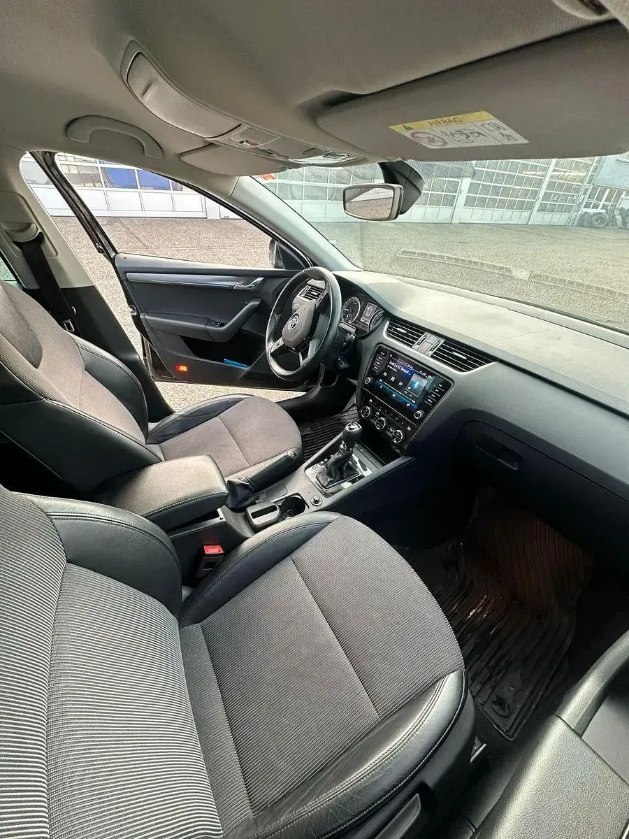 Gebraucht Skoda Octavia 150 PS (110 kW) 2019 Schwarz Kombi