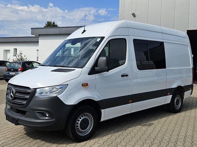 Weiß Gebraucht 2023 Mercedes Sprinter Van | 37.961 € (Fairer Preis) - Bild 1/4