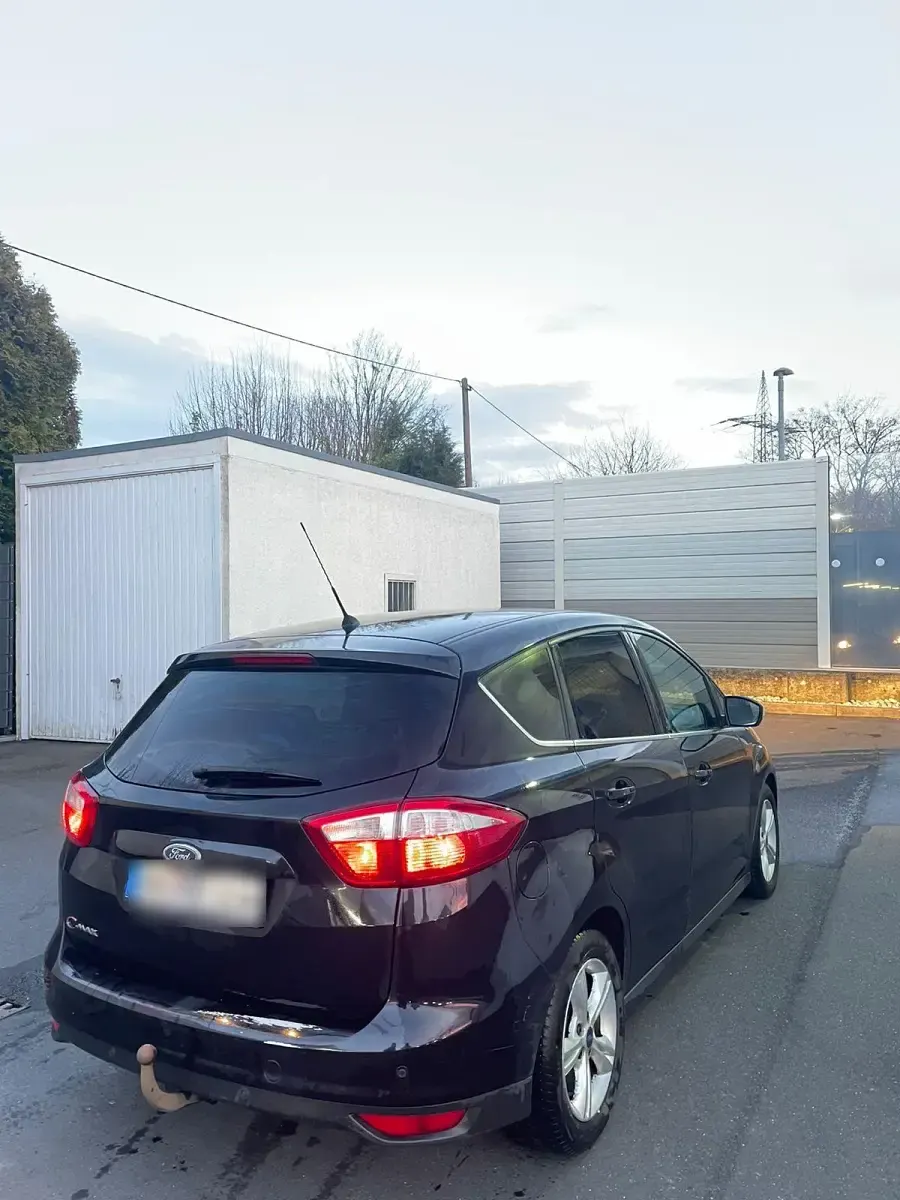 Gebraucht Ford C-MAX 140 PS (102 kW) 2012 Schwarz Van / Kleinbus