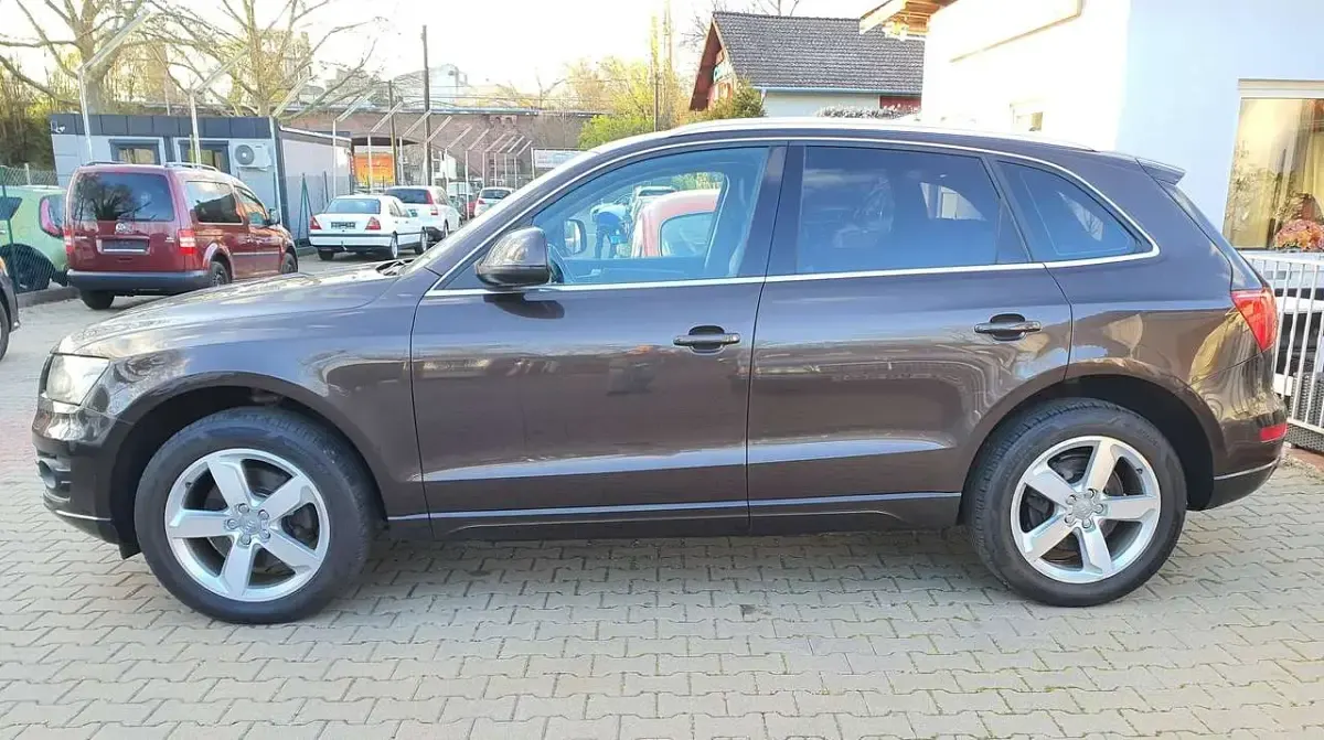 Gebraucht Audi Q5 239 PS (175 kW) 2011 Teakbraun metallic SUV