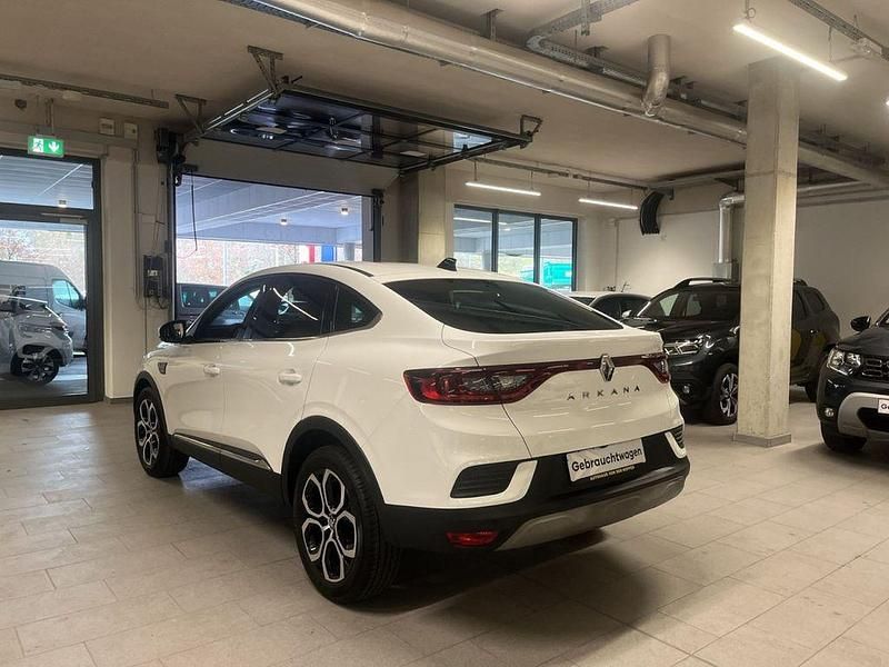 Gebraucht Renault Arkana Intens 140 PS (102 kW) 2022 Weiß SUV