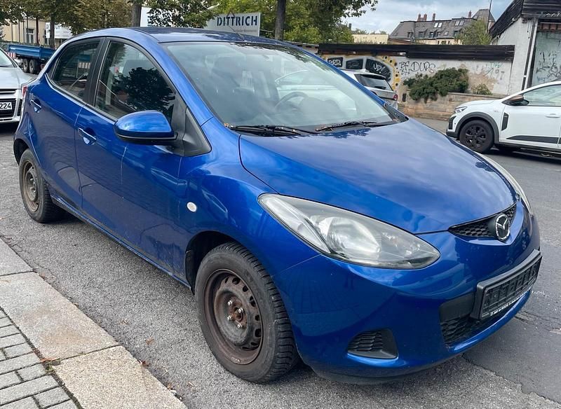 Blau Gebraucht 2009 Mazda 2 Kleinwagen | 1.799 € (Superpreis) - Bild 1/4