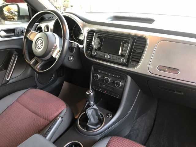 Gebraucht VW Beetle 105 PS (77 kW) 2012 Silber metallic Kleinwagen