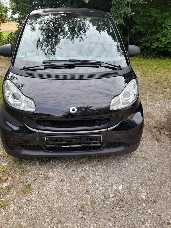 Schwarz Gebraucht 2010 Smart ForTwo Coupé Coupé | 4.900 € (Fairer Preis) - Bild 1/4