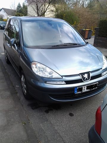 Grau Gebraucht 2006 Peugeot 807 Van / Kleinbus | 9.000 € - Bild 1/4