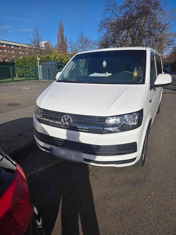 Gebraucht VW Transporter 199 PS (146 kW) 2019 Weiß Van