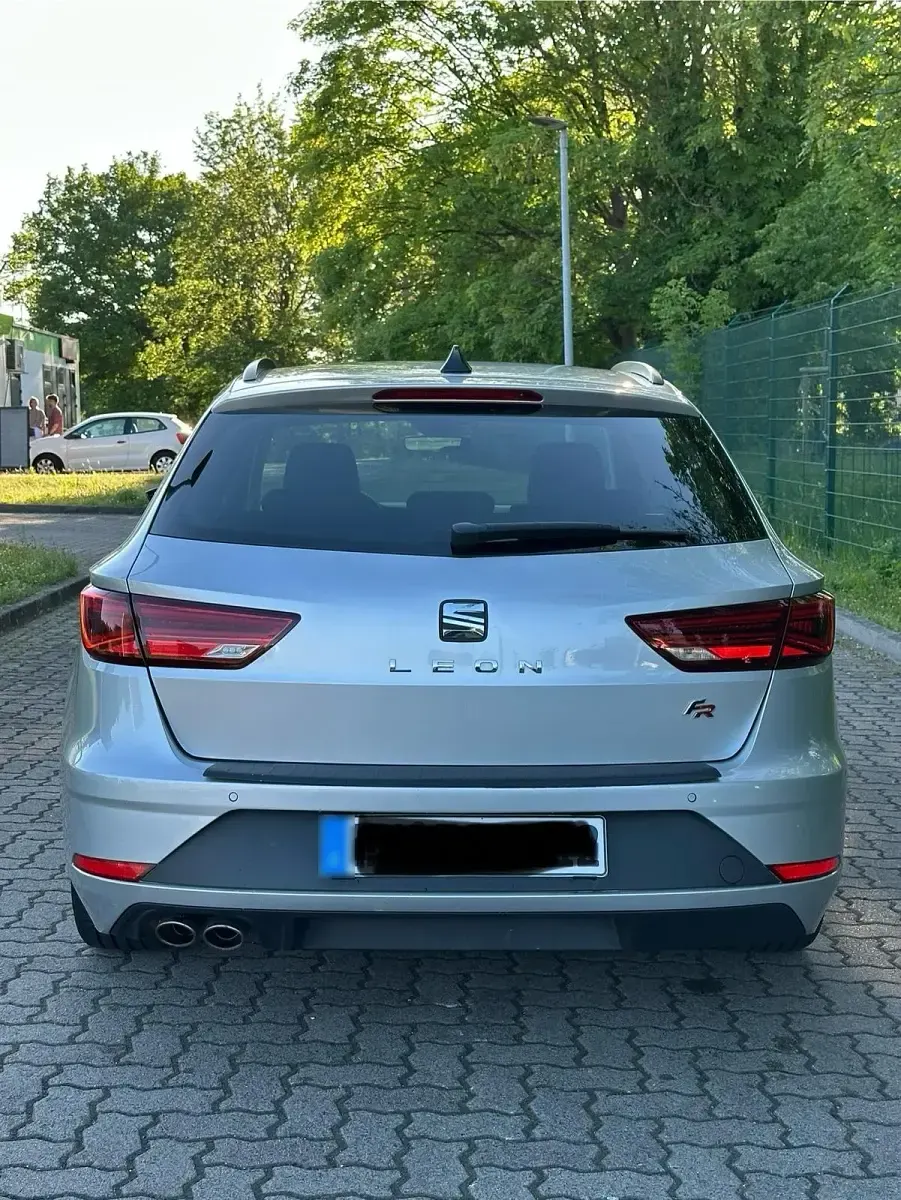 Gebraucht Seat Leon ST FR 184 PS (135 kW) 2017 Silber Kombi