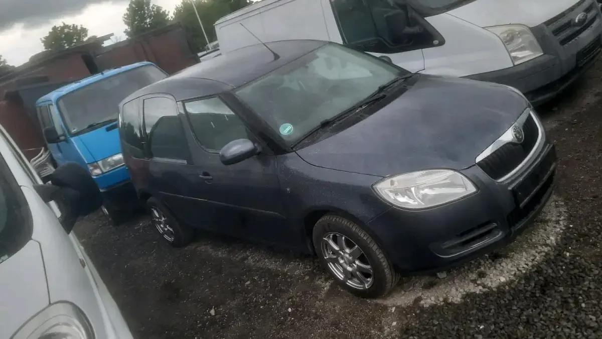 Gebraucht Skoda Roomster 101 PS (74 kW) 2009 Braun Van / Kleinbus
