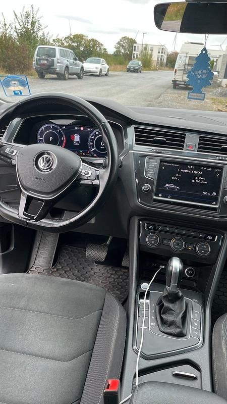 Gebraucht VW Tiguan 150 PS (110 kW) 2016 Grau SUV