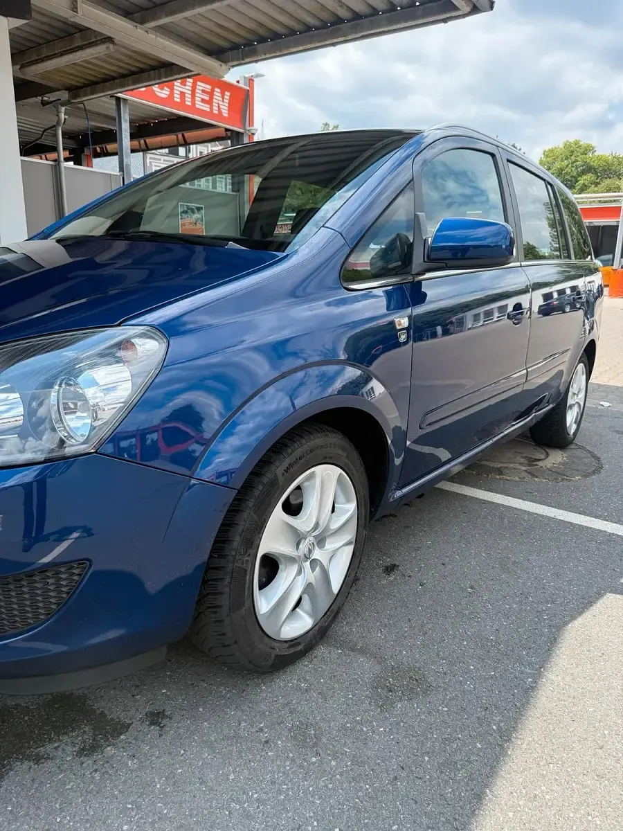 Gebraucht Opel Zafira 140 PS (102 kW) 2010 Blau Van / Kleinbus