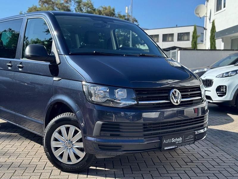Gebraucht VW Multivan 150 PS (110 kW) 2016 Blau Van