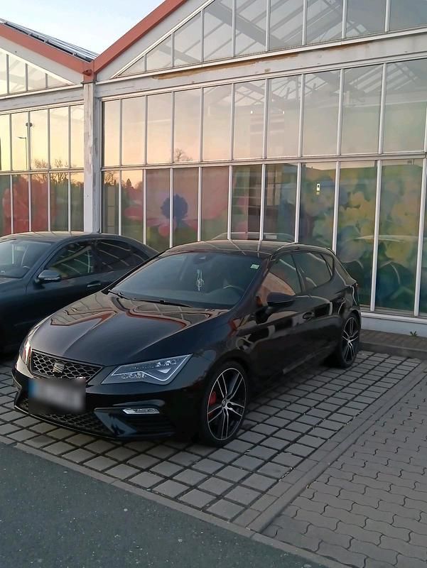 Schwarz Gebraucht 2018 Cupra Leon Limousine | 25.000 € (Etwas zu teuer) - Bild 1/3