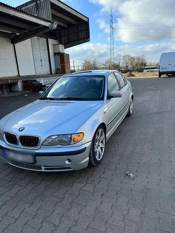 Gebraucht BMW 330 231 PS (169 kW) 2002 Silber Limousine