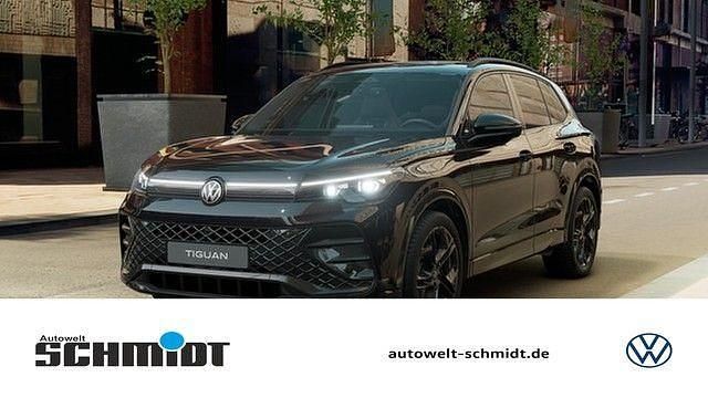 Grenadillschwarz metallic Neu 2025 VW Tiguan Style SUV | 53.990 € - Bild 1/4