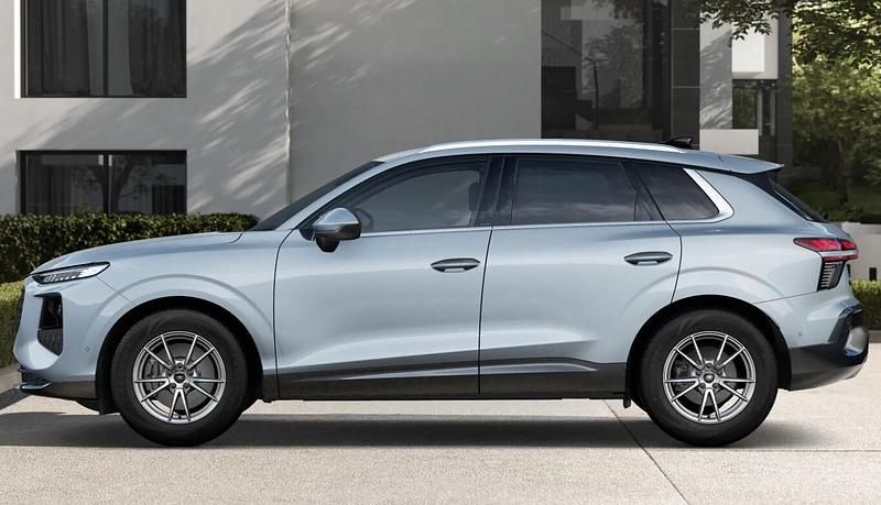 Neu Audi Q3 Ambiente 204 PS (150 kW) 2026 Pfeilgrau perleffekt SUV