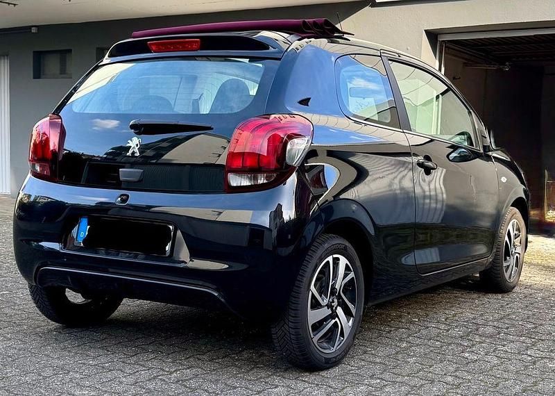 Gebraucht Peugeot 108 Active 69 PS (50 kW) 2015 Schwarz Kleinwagen