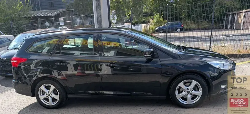 Gebraucht Ford Focus 120 PS (88 kW) 2015 Schwarz Limousine
