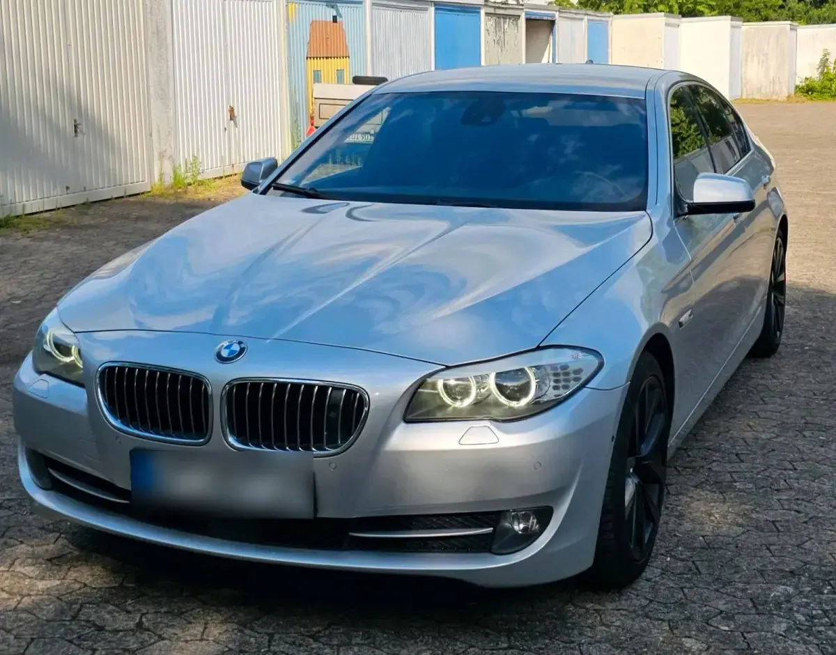 Gebraucht BMW 530 Comfort Edition 245 PS (180 kW) 2010 Silber Limousine