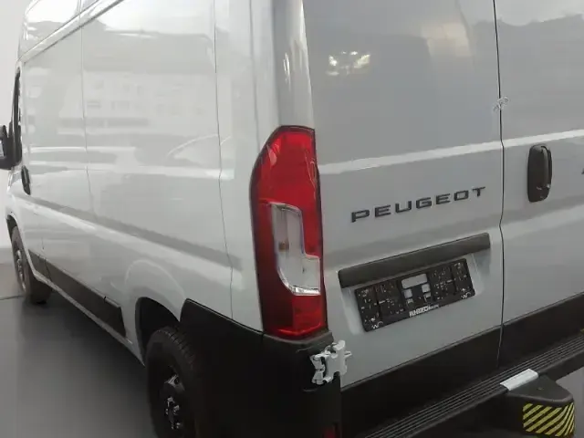 Neu Peugeot Boxer 140 PS (102 kW) 2025 Weiss Van