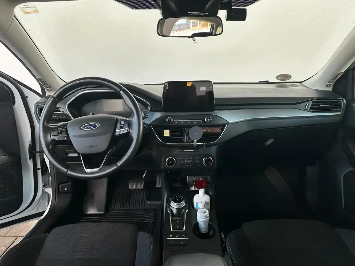 Gebraucht Ford Focus 150 PS (110 kW) 2020 Weiß Kombi