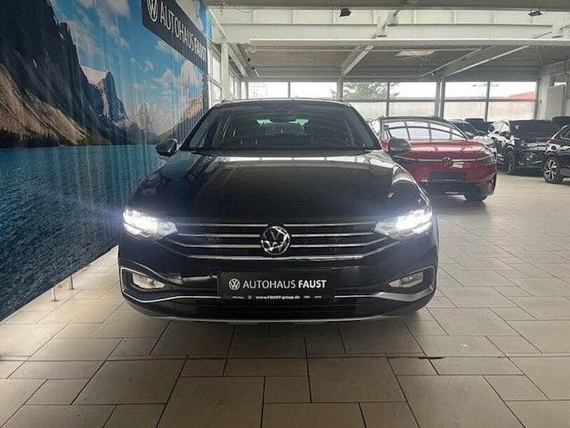 Gebraucht VW Passat Alltrack 200 PS (147 kW) 2023 Schwarz perleffekt Kombi