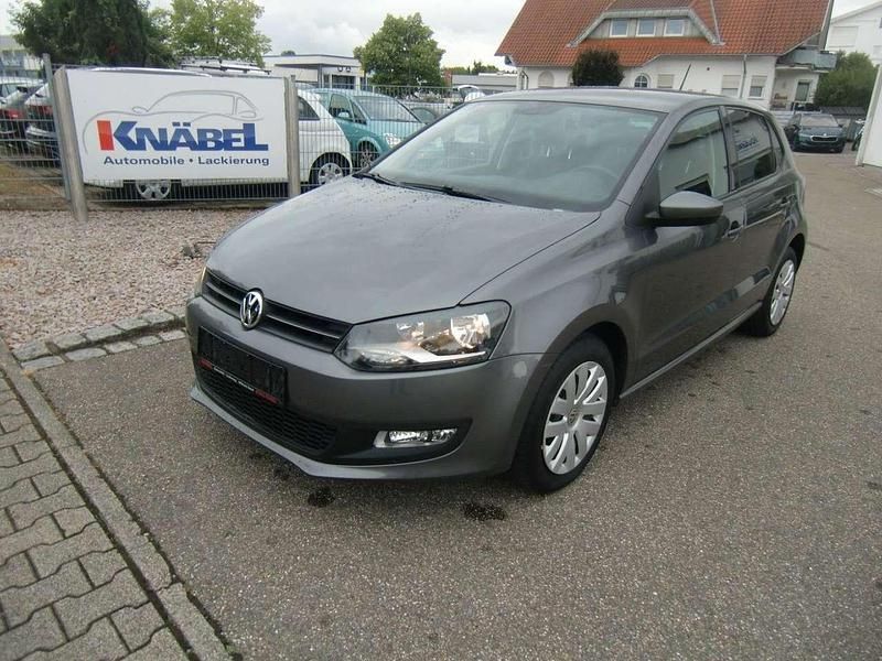 Grau Gebraucht 2010 VW Polo Comfortline Kleinwagen | 6.700 € (Fairer Preis) - Bild 1/4