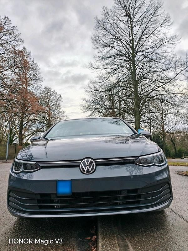 Gebraucht VW Golf VIII 150 PS (110 kW) 2021 Grau Kleinwagen