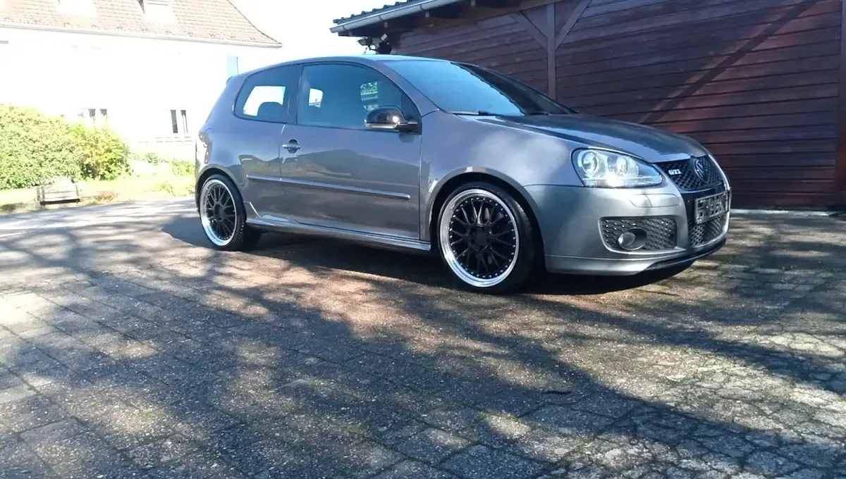 Gebraucht VW Golf GTI 200 PS (147 kW) 2008 Grau Coupé