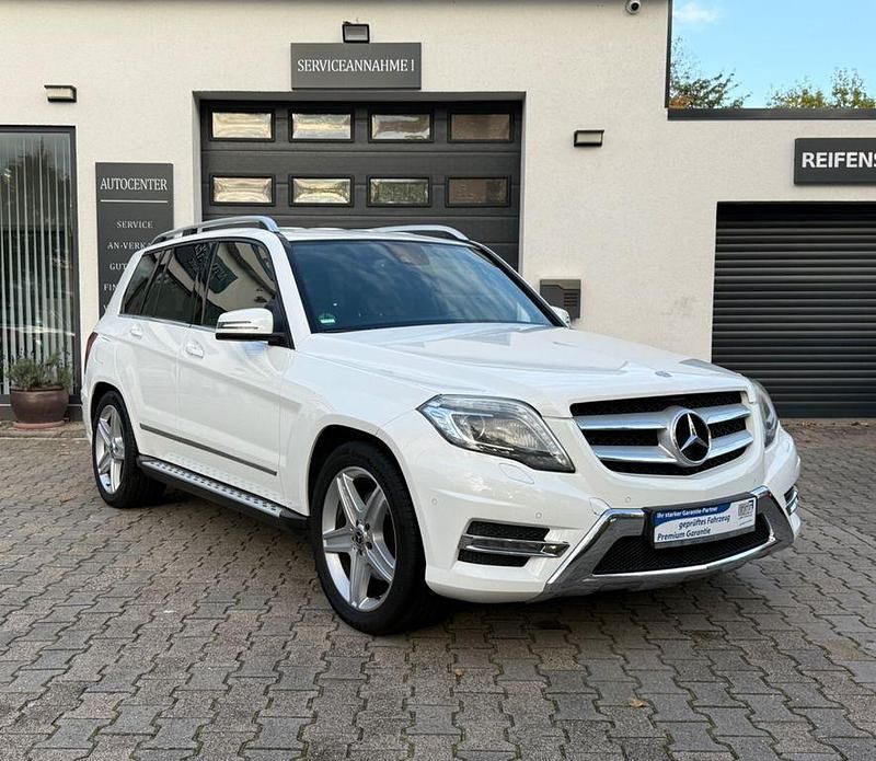 Weiß Gebraucht 2014 Mercedes GLK220 AMG SUV | 14.990 € (Guter Preis) - Bild 1/4