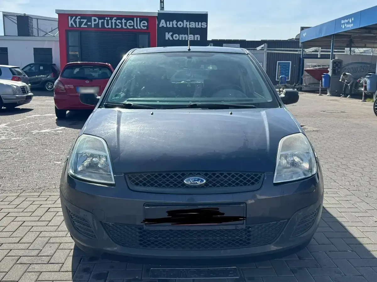 Gebraucht Ford Fiesta 80 PS (58 kW) 2006 Blau Kleinwagen