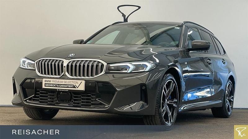 Grau Gebraucht 2024 BMW 330e M Sport Limousine | 53.990 € (Teuer) - Bild 1/4