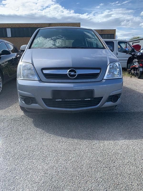Grau Gebraucht 2009 Opel Meriva Van / Kleinbus | 950 € (Superpreis) - Bild 1/4
