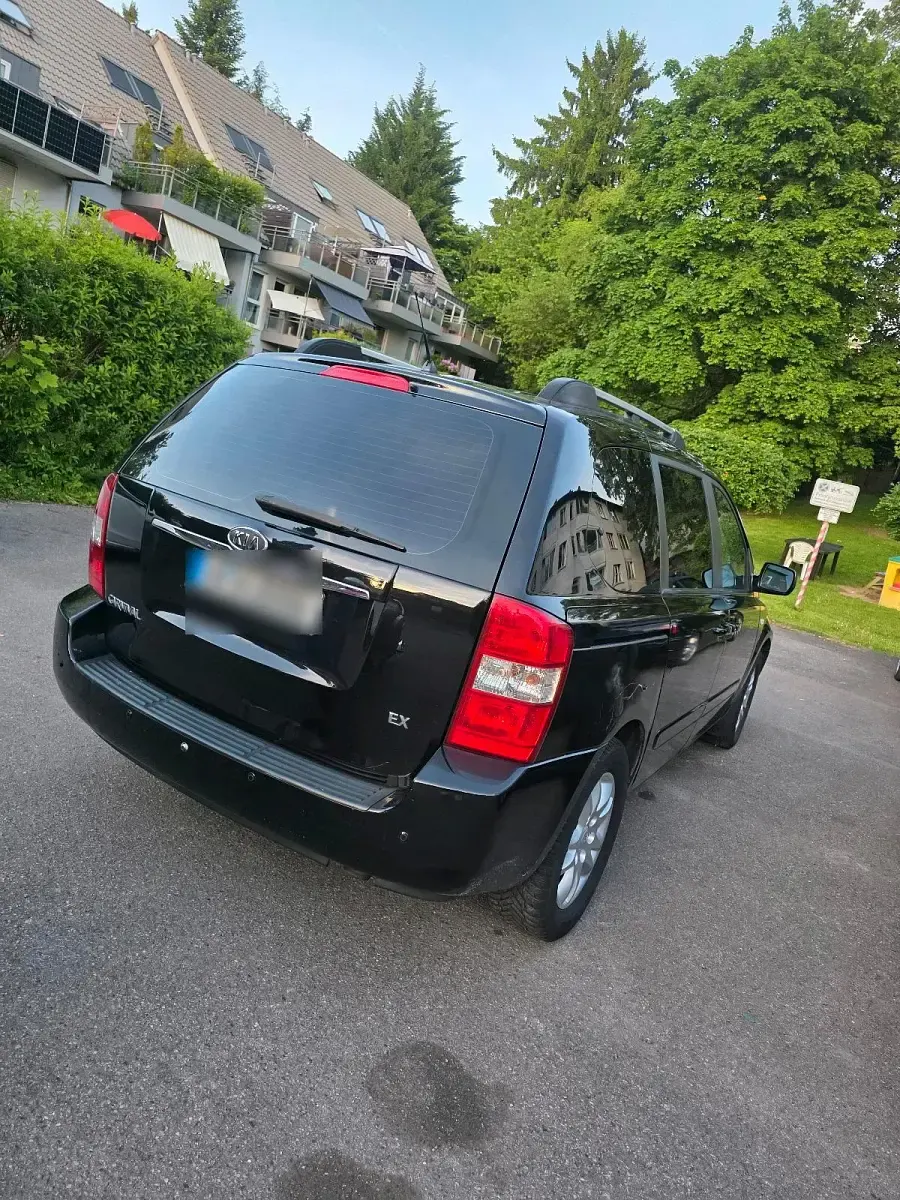 Gebraucht Kia Carnival 185 PS (136 kW) 2009 Schwarz Van / Kleinbus