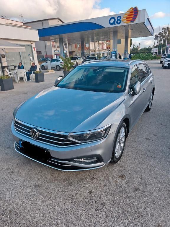 Gebraucht VW Passat Elegance 150 PS (110 kW) 2021 Silber Kombi