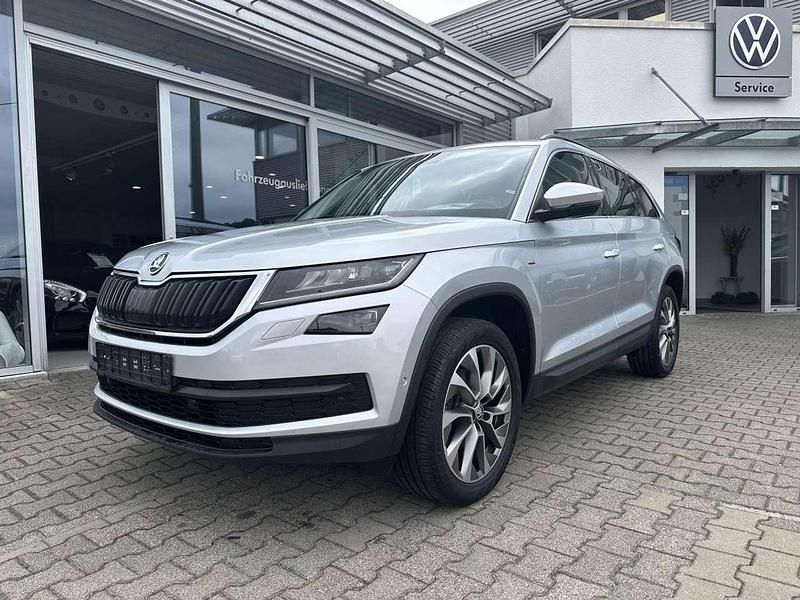 Brilliant silber Gebraucht 2021 Skoda Kodiaq Clever SUV | 22.480 € (Guter Preis) - Bild 1/4