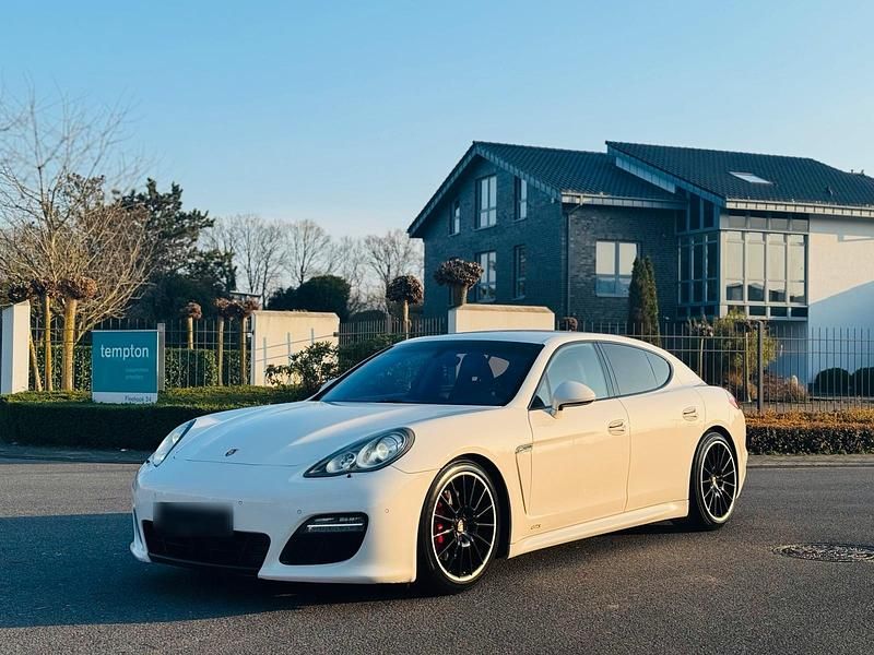 Gebraucht Porsche Panamera 4S Sport 400 PS (294 kW) 2011 Weiß Limousine