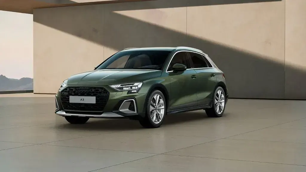 Second-hand Audi A3 Ambiente 150 CP (110 kW) 2025 Verde Berlinǎ