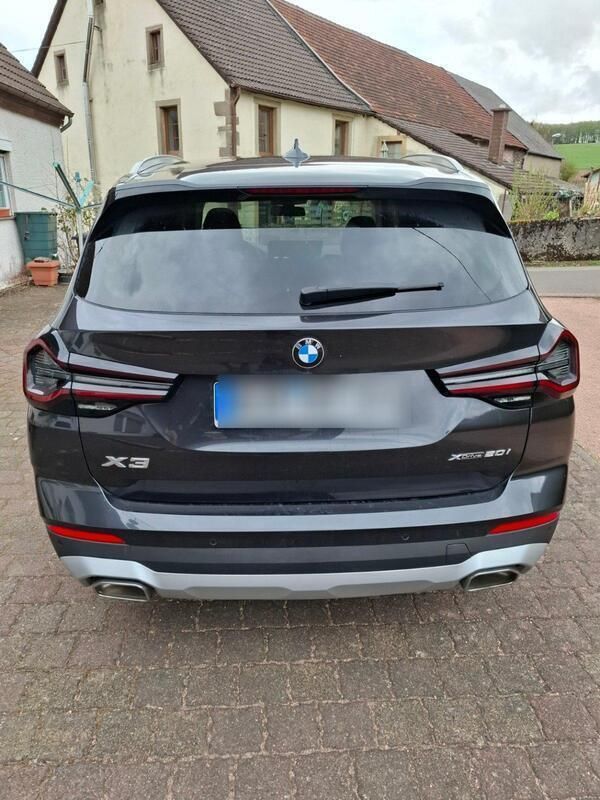 Gebraucht BMW X3 Efficient Dynamics 184 PS (135 kW) 2023 Grau SUV