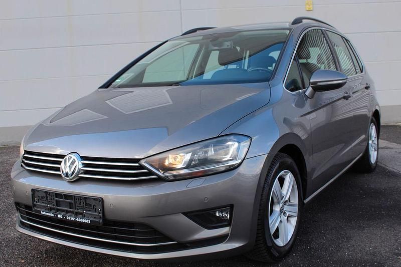 Gebraucht VW Golf VII Highline 125 PS (91 kW) 2015 Grau Limousine