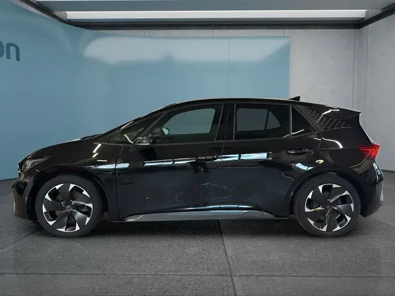 Second-hand Cupra Born 169 kW (231 CP) 2025 Negru Hatchback