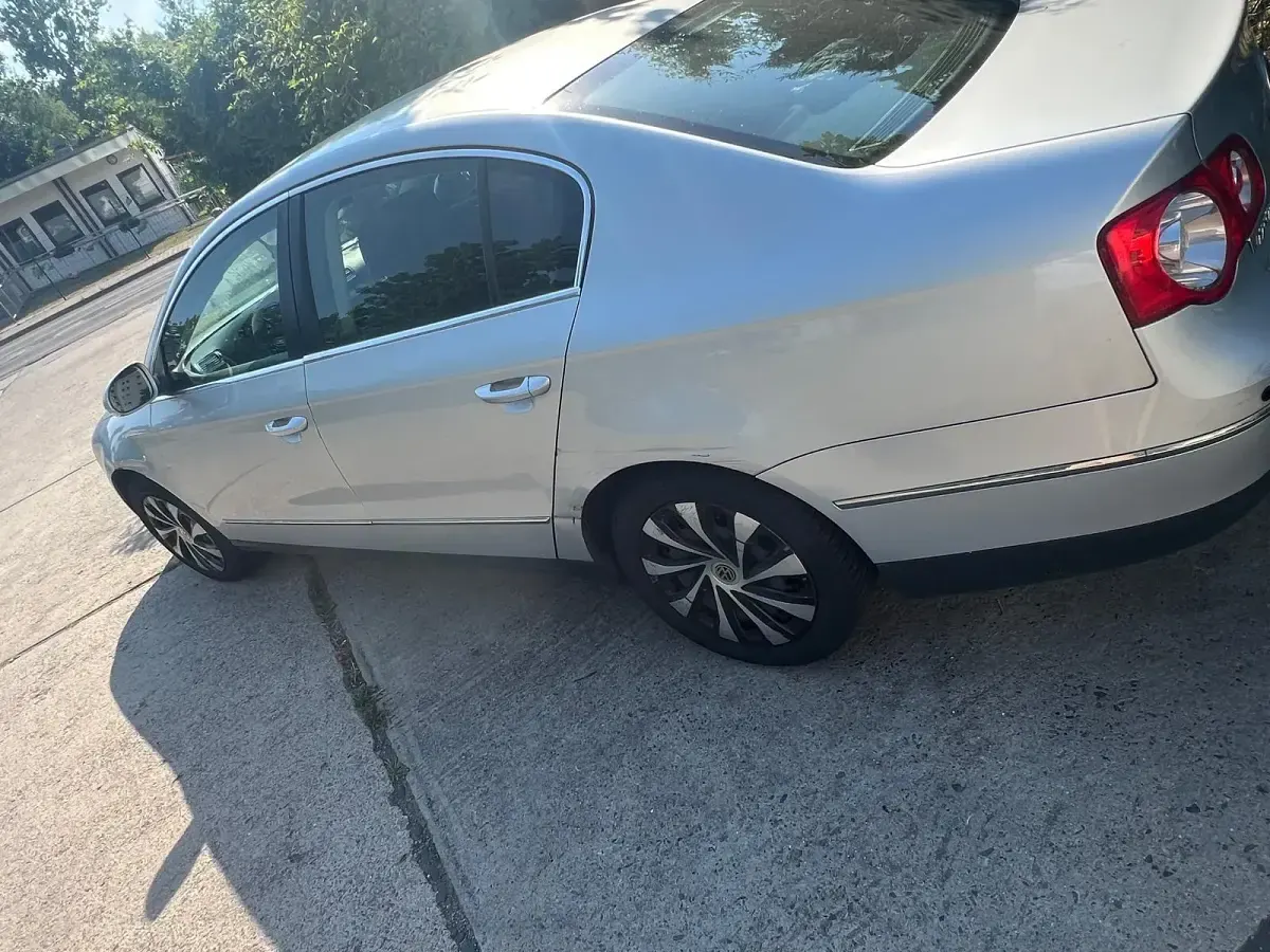 Gebraucht VW Passat 150 PS (110 kW) 2005 Grau Limousine