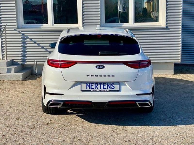Gebraucht Kia ProCeed GT-Line 160 PS (117 kW) 2021 (hw2) deluxeweiss met. Kleinwagen