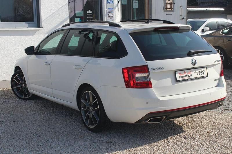 Gebraucht Skoda Octavia RS 220 PS (161 kW) 2015 Weiß Kleinwagen