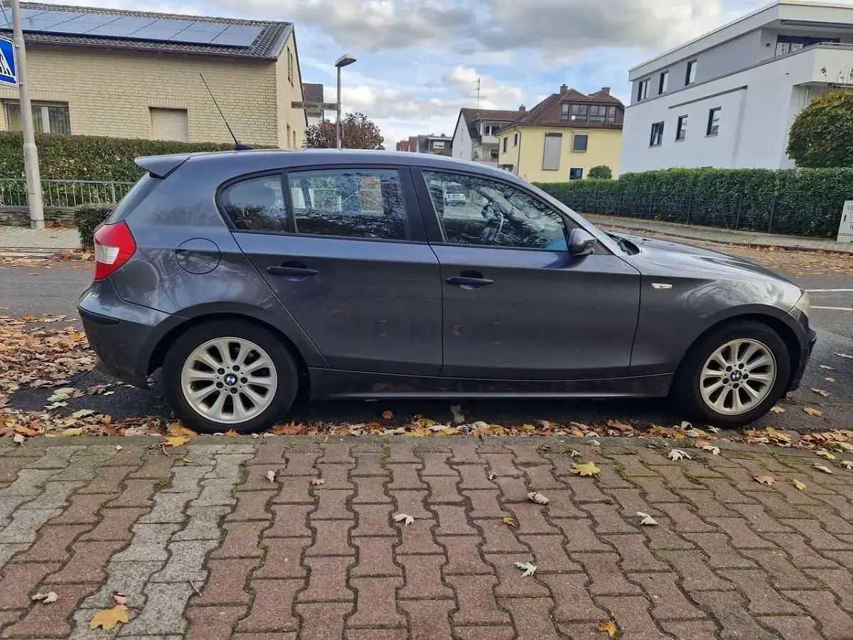 Gebraucht BMW 116 116 PS (85 kW) 2006 Grau Kleinwagen
