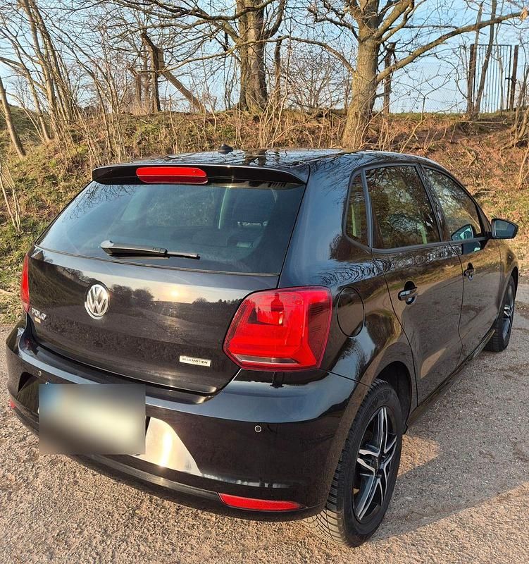 Gebraucht VW Polo LOUNGE 75 PS (55 kW) 2015 Schwarz Kleinwagen