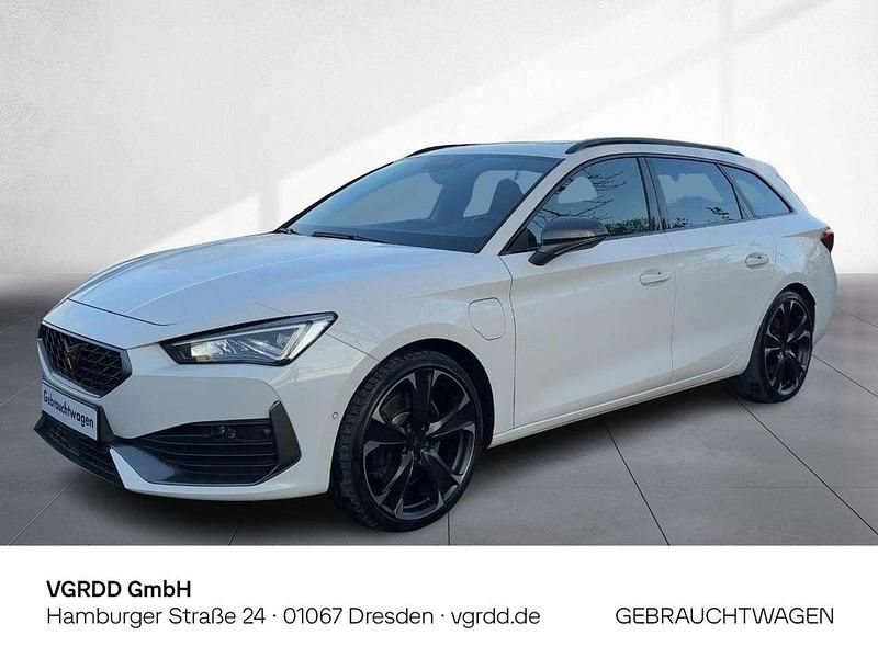 Gebraucht Cupra Leon VZ 245 PS (180 kW) 2022 B4 "candy" weiss Kombi